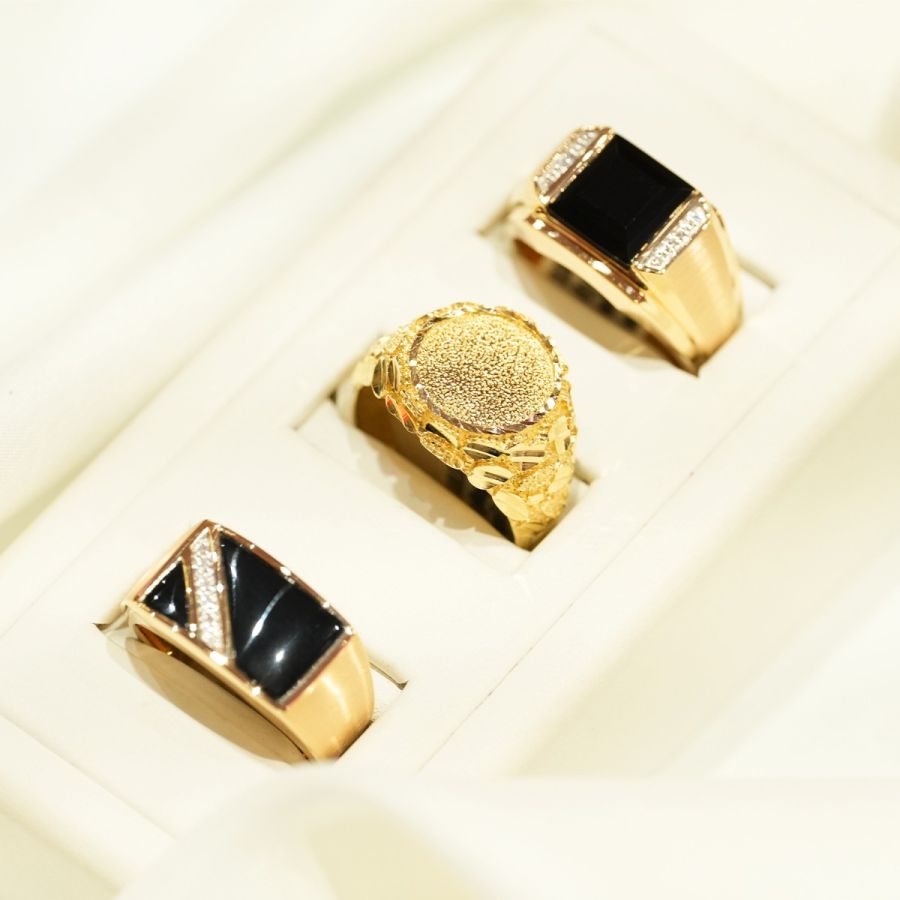 Men's Fashion Ring 14K Yellow Gold Nugget Style Signet