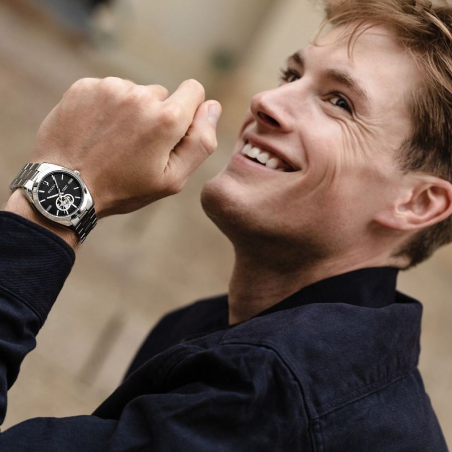 Bulova Surveyor Black Dial Men's Watch - 96A270