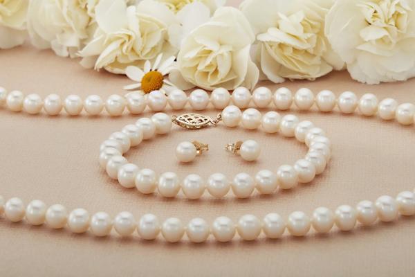 The Proper Care of Pearls- A Guide
