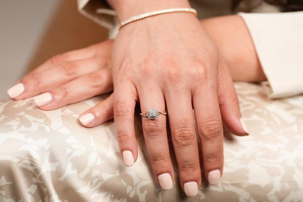 A Jewelers Guide To Promise Rings